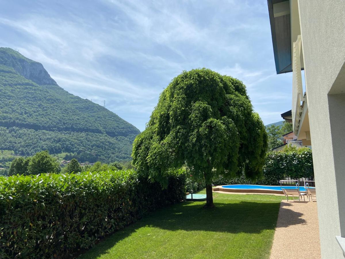Maison Morandi Spinone Al Lago Exterior photo